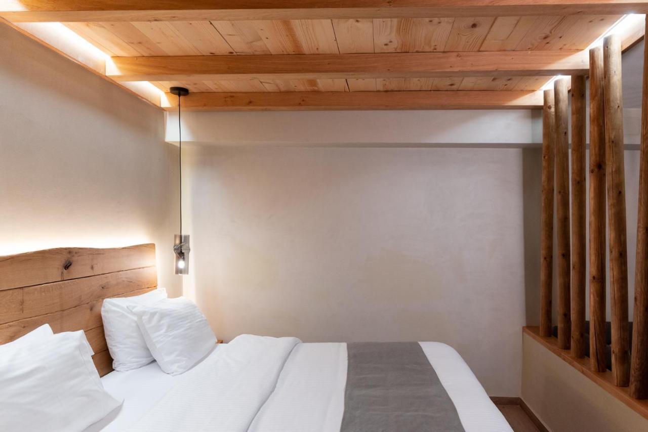 Theros By Agora Luxury Apartments In The Heart Of Heraklion Exterior foto